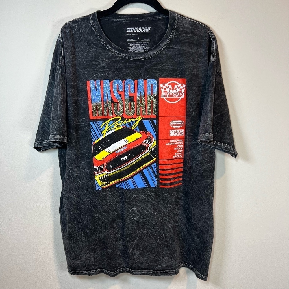 Nascar Racing Graphic T-Shirt Black Acid Wash Crew Neck. Stock Car Racing  Large
